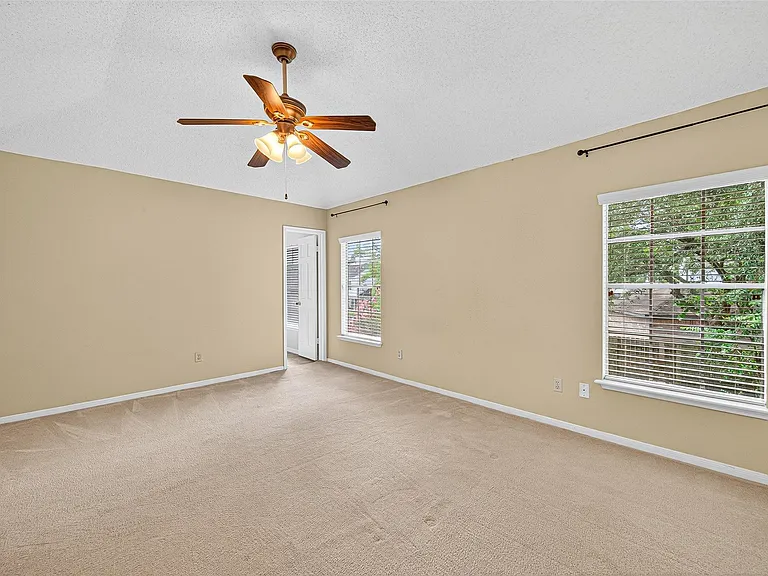 4514 Treasure Trl — Photo 33