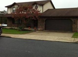 450 E 8th St, Northampton, PA 18067