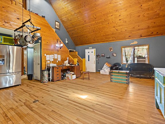 14th image of this home