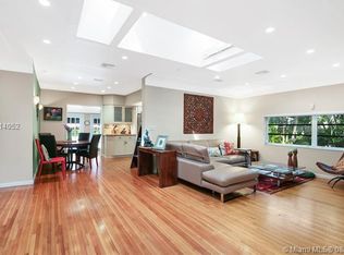 2750 Coacoochee St, Miami, FL 33133