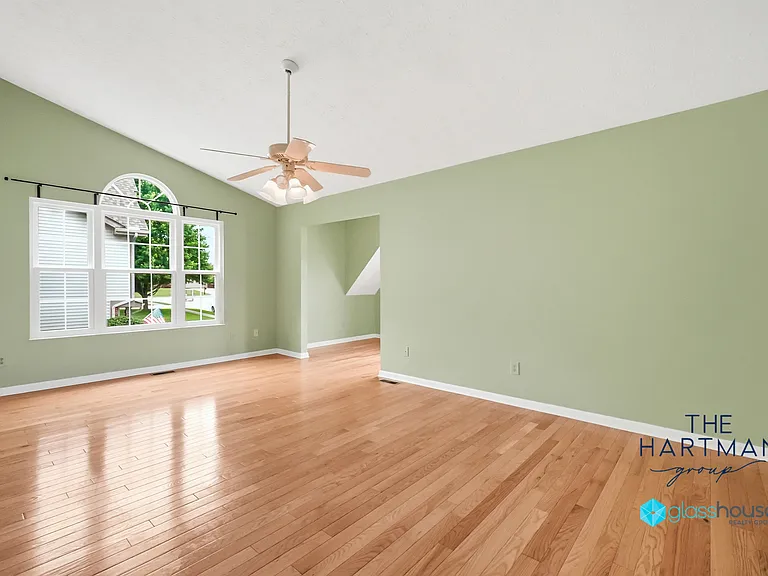 990 Mistic Ln — Photo 33