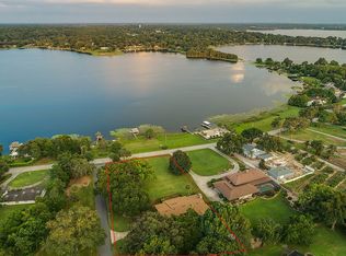 1750 Sussex Dr, Mount Dora, FL 32757