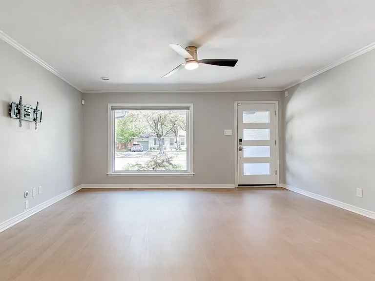 3714 Valley Ridge Rd — Photo 4