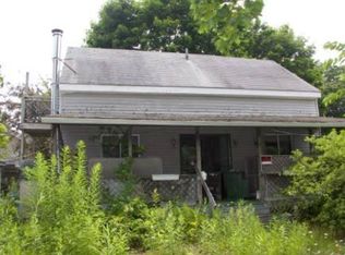 7 Bourne Ave, Wells, ME 04090