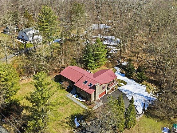 5th image of 183 Bullet Hole Road