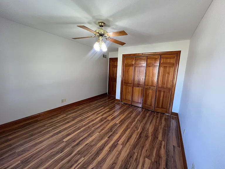 1004 Monarch Dr — Photo 17