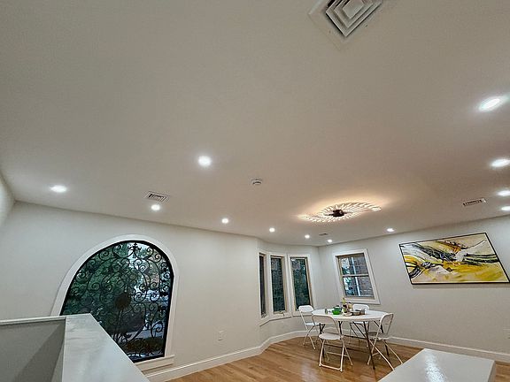 3rd image of 89-48 134th St #2