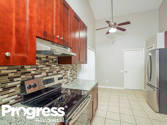 4th image of 4204 Pine Isle Dr