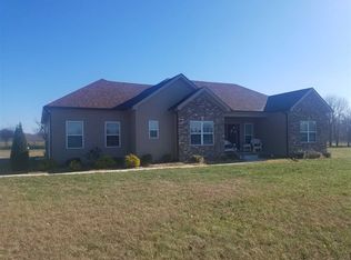 232 Circle Rd, Scottsville, KY 42164