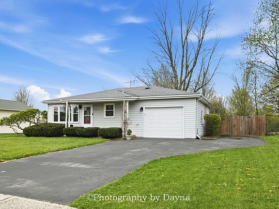 3rd image of 913 Southgate Rd