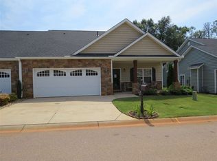 48 Hillsborough Dr, Anderson, SC 29621