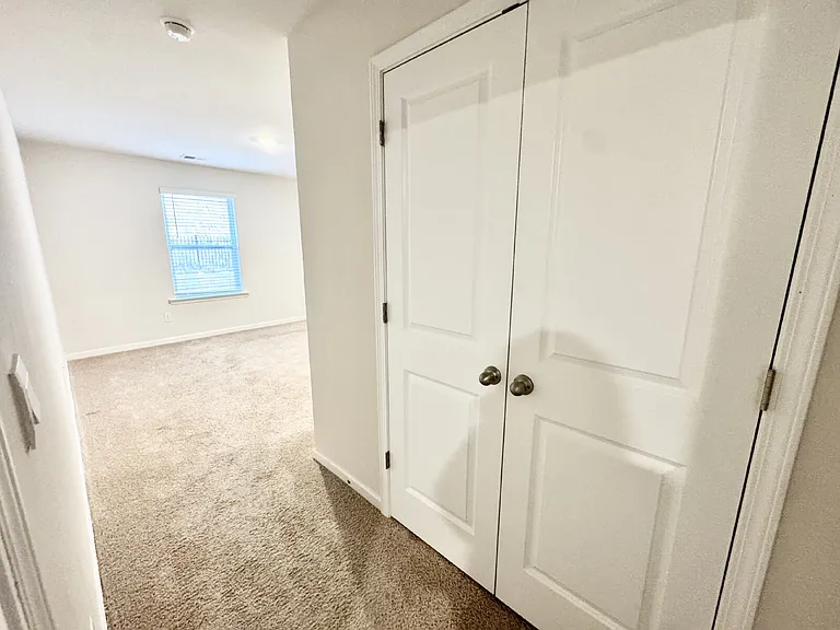 203 Oakmont Valley Trl — Photo 23