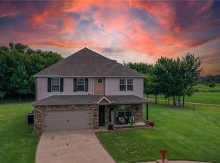 11735 E Creek Ln, Farmington, AR 72730