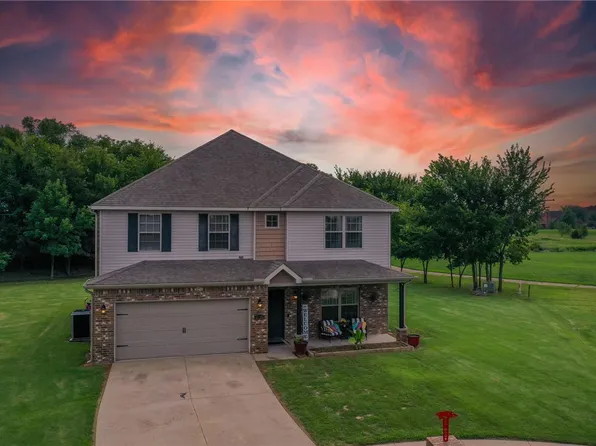 11735 E Creek Ln, Farmington, AR 72730