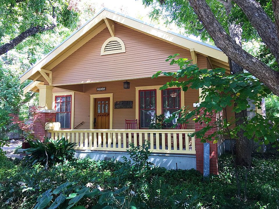 3905 Duval street - front