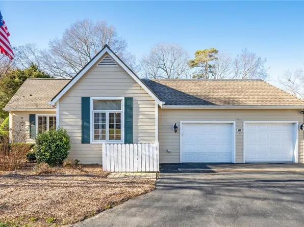 117 Linden Pl, Bermuda Run, NC 27006