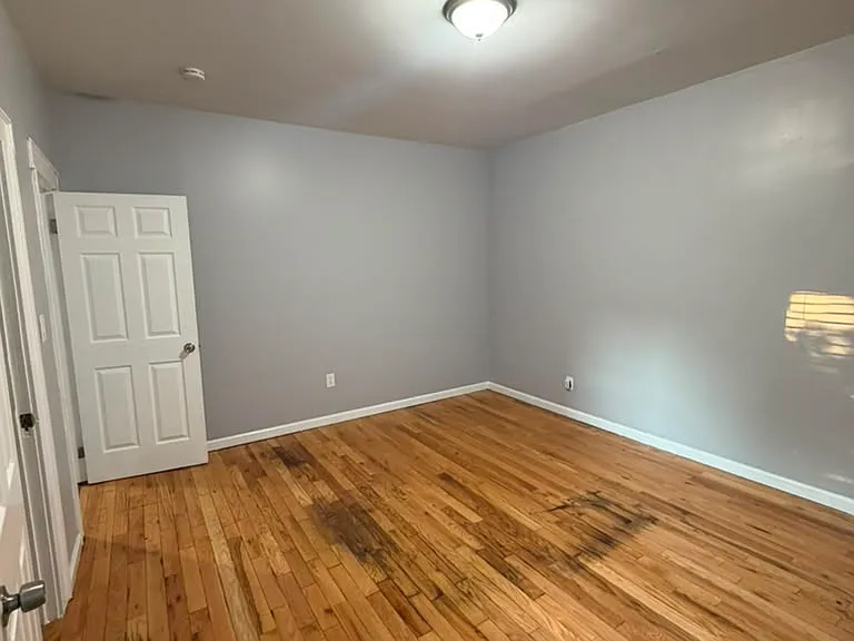 15-17 Poe Ave #2 — Photo 9