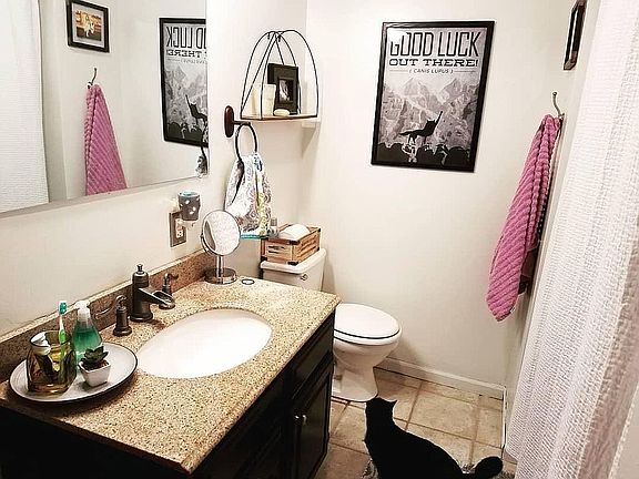 Upstairs bathroom 