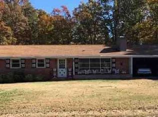 284 Sunnycrest Dr, Martinsville, VA 24112