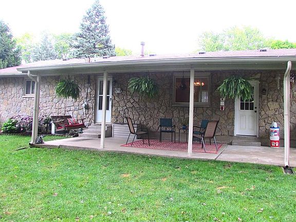 4th image of 751 Thelma Dr