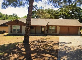 608 Canyon Ridge Dr, Euless, TX 76040