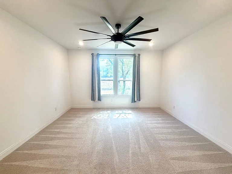 125 Slenderleaf Dr — Photo 17