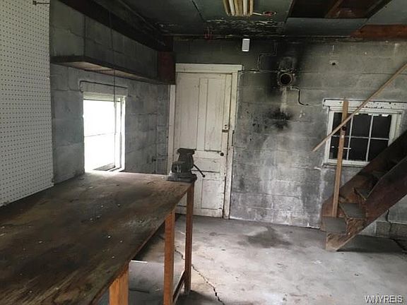 3rd image of 171 Kohler St