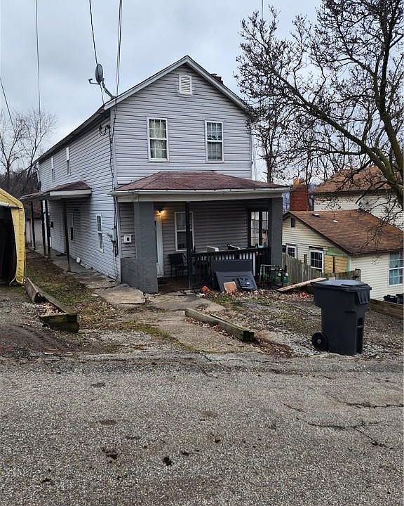 1st image of 904 Hilltop St