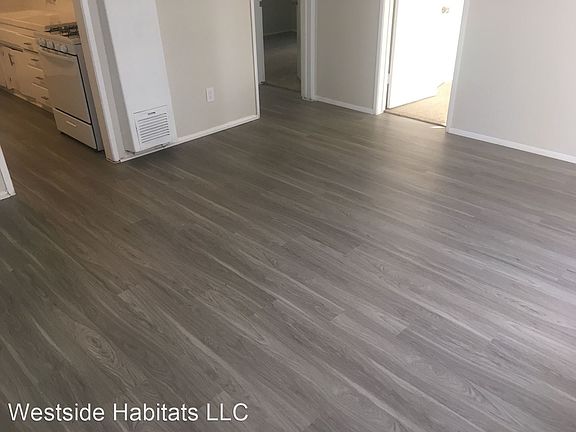 3rd image of 24854 Newhall Ave #4