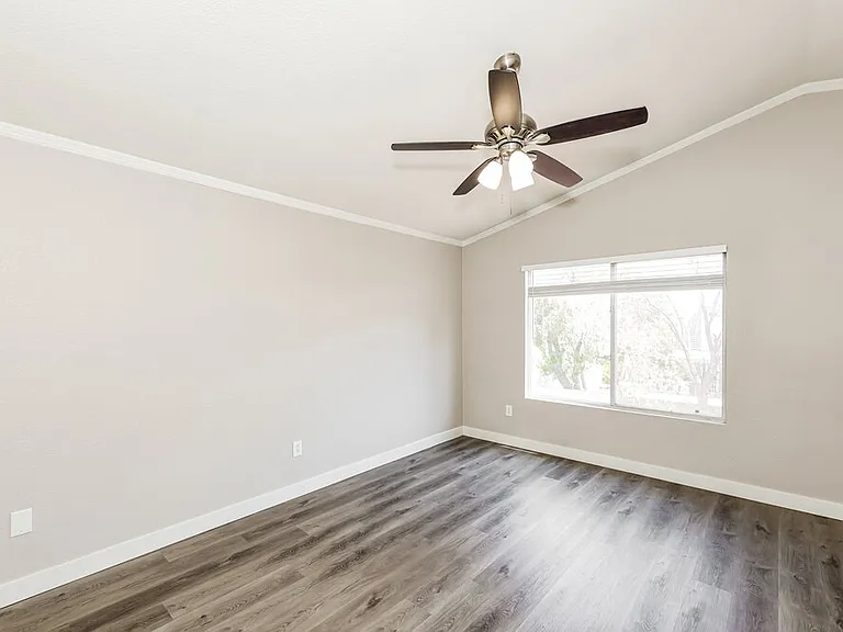 9586 Lavarun Ct — Photo 10
