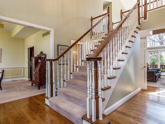 4th image of 10896 Rosebriar Dr