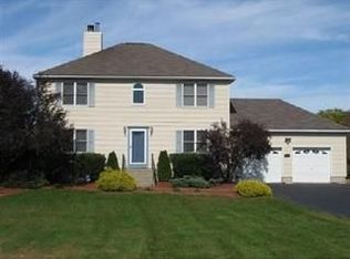 1 Liberty Dr, Rock Tavern, NY 12575