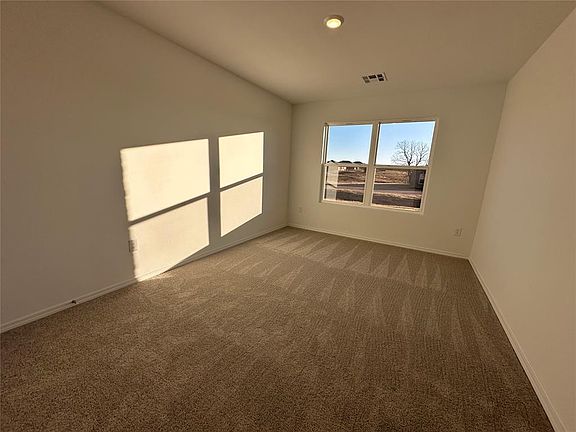4th image of 4020 S Blackberry St