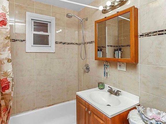 3rd image of 8661 77th St