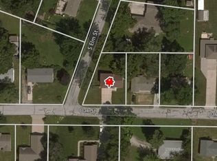 7500 Oak St, Pleasant Valley, MO 64068