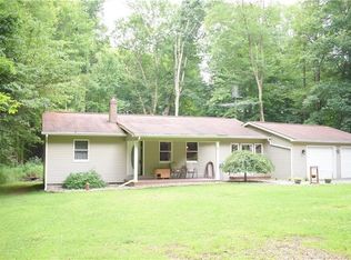 15 Brocklehurst Ln, Jackson Center, PA 16133