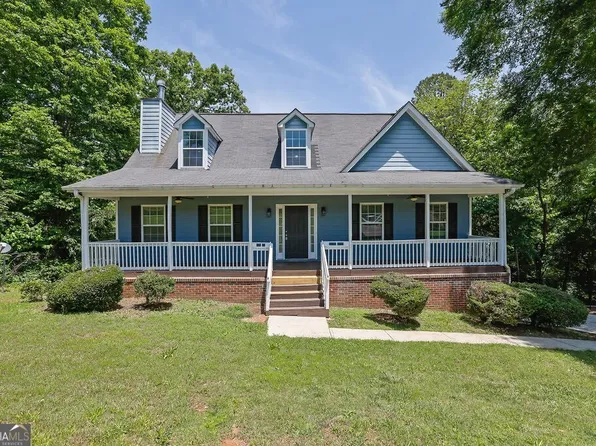 4002 Laurel Bend Dr, Snellville, GA 30039