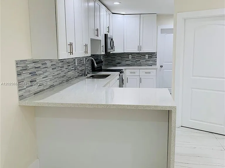 17010 NW 53rd Ave — Photo 4