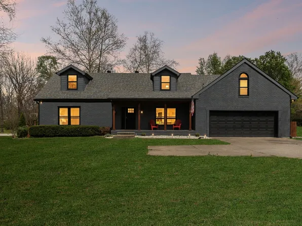 9020 Meadowlawn Dr, Brentwood, TN 37027