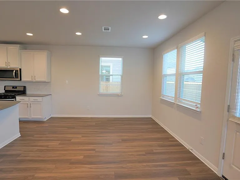 12110 Tolson Dr — Photo 12