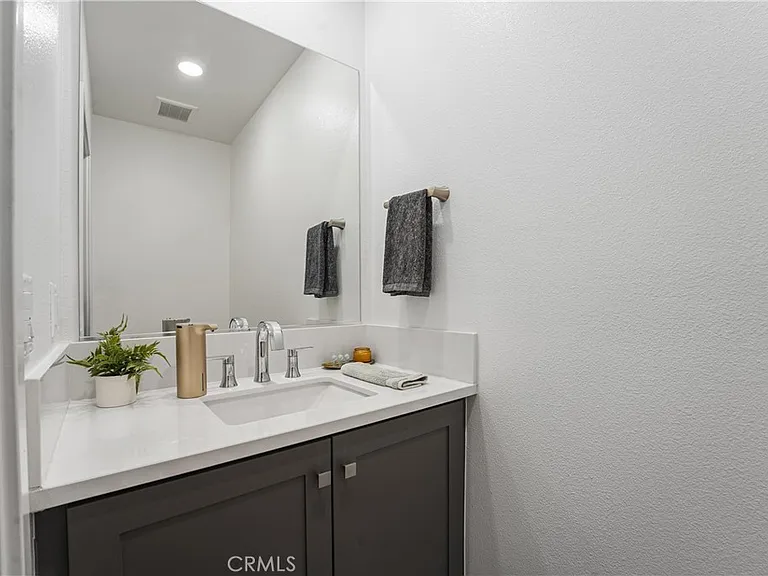 1874 S Westside Dr #37 — Photo 8