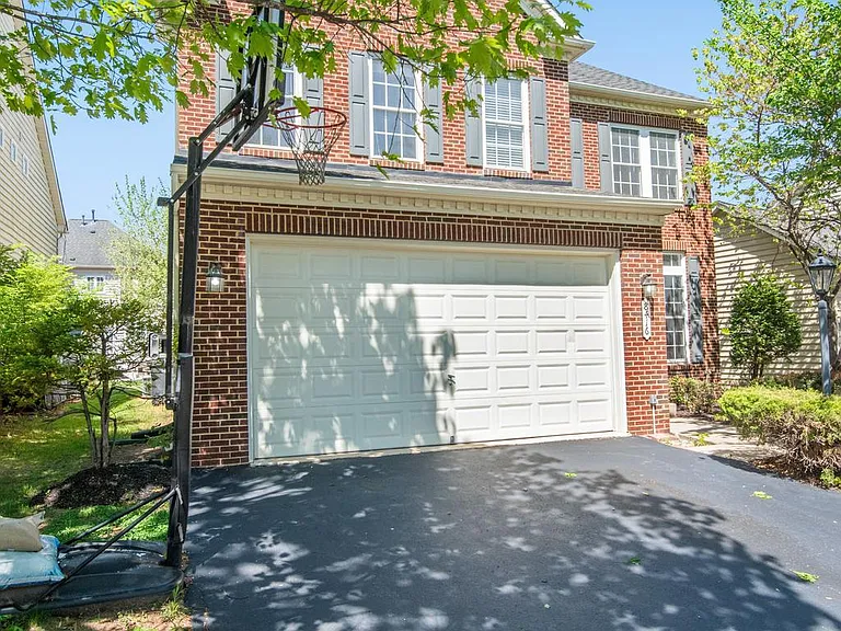 8416 Churchside Dr — Photo 13