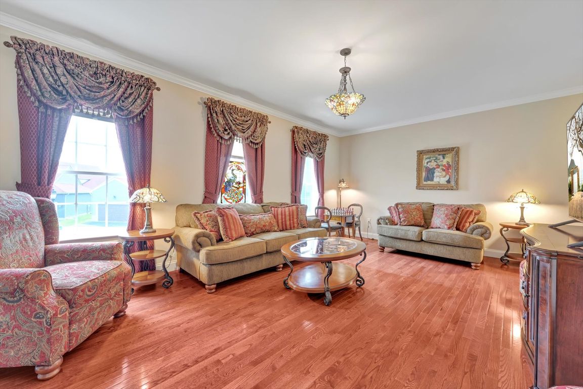 05-Living Room