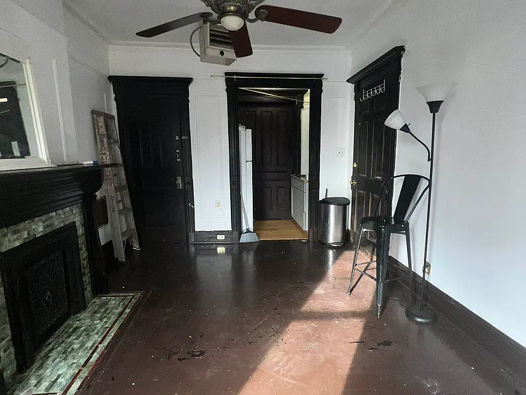 562 Macon St #2 — Photo 1