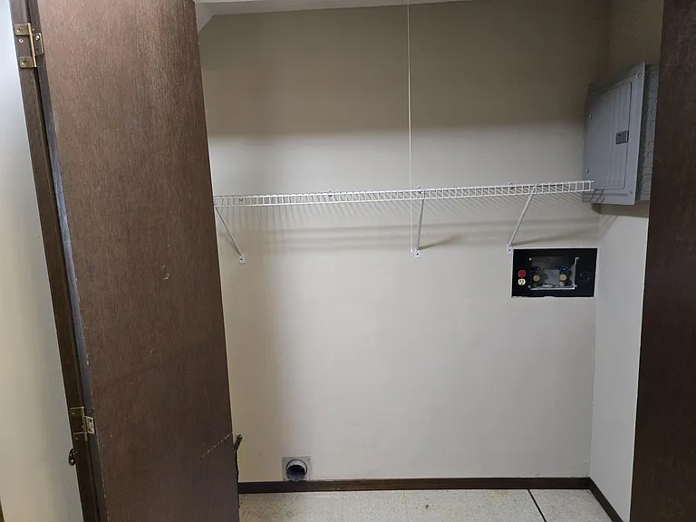 17 Village Ct #17 — Photo 11