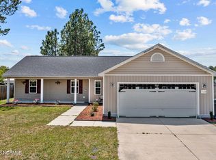 103 Marina Leigh Dr, Hubert, NC 28539