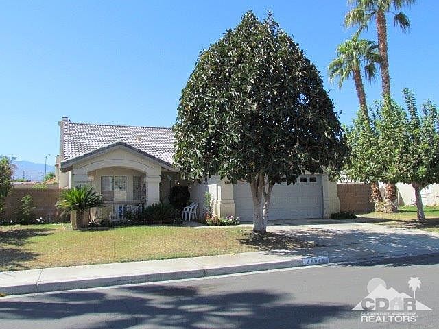 1st image of 45849 Coco Palm Dr