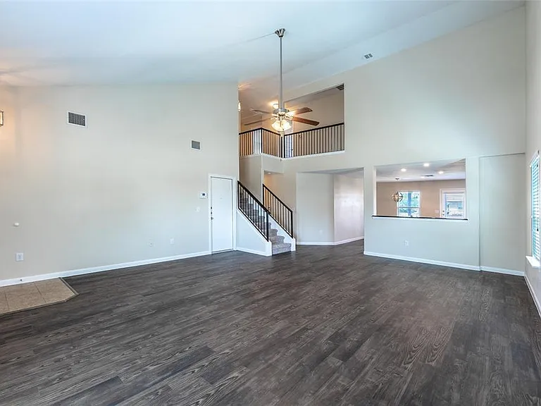 710 Mitchell Dr — Photo 5