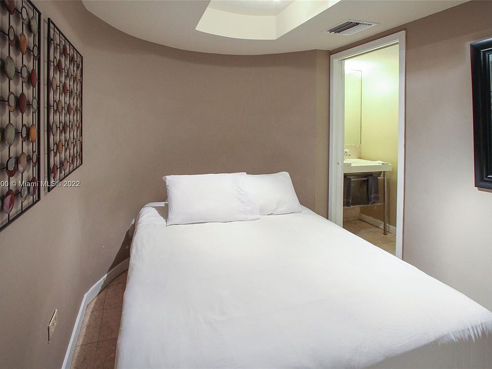 1st image of 100 Collins Ave #202