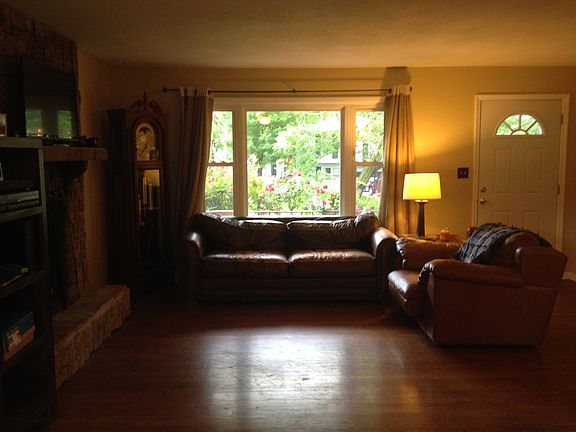 4th image of 5242 Fontana St